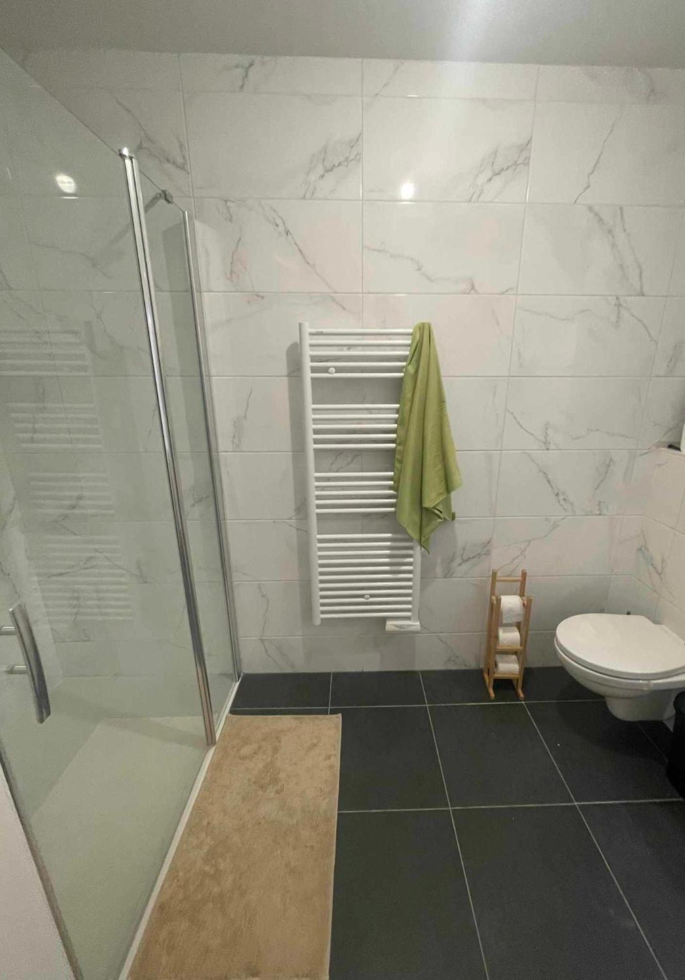 New & Serene II 1 Bedroom Appartement Near La Defense Paris Parking And Fibre Suresnes Exterior foto